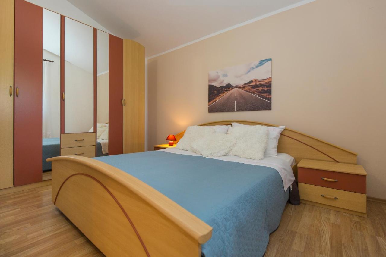 Apartman Ana Лабин Экстерьер фото